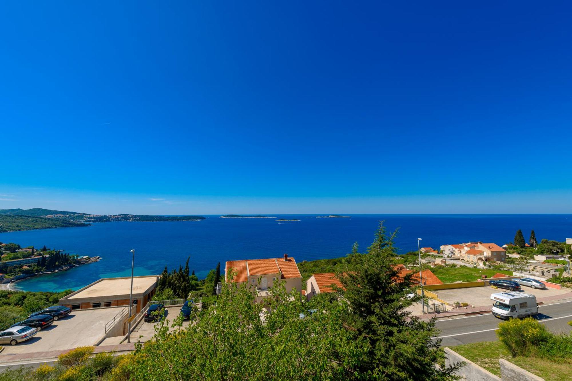 Golden Seaview Holiday Home Mlini Quarto foto