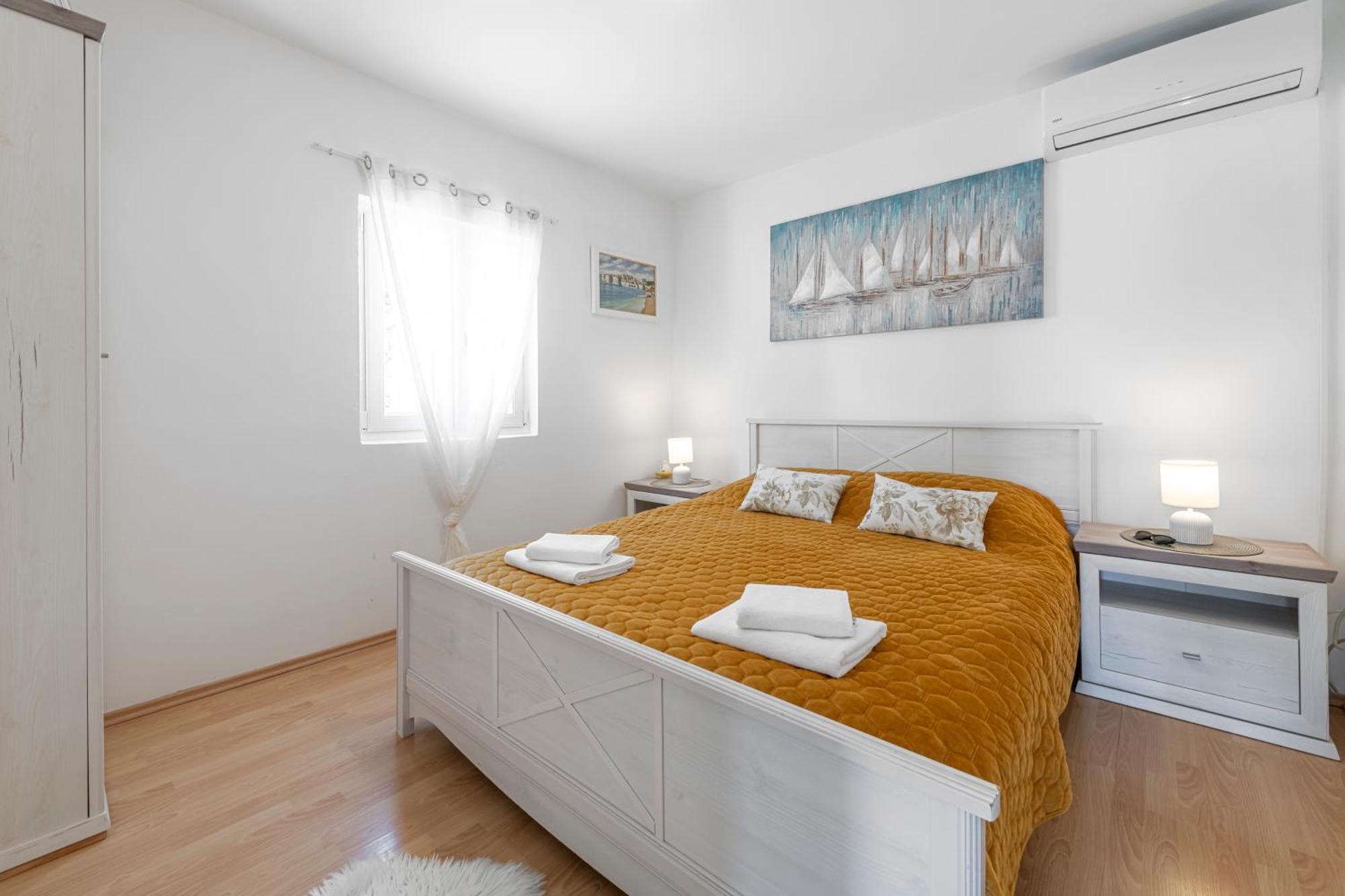 Golden Seaview Holiday Home Mlini Quarto foto